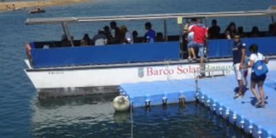 Desatur Coop. V.-Barco Solar y Reserva de Valdeserrillas con niños-Solar Boat and Valdeserrillas Reserve with children-Vaixell Solar i Reserva de Valdeserrillas amb xiquets