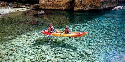 Siesta Advisor-El tour definitivo en kayak y esnórquel en una cueva marina-The ultimate sea cave kayak & snorkel tour-El tour definitiu en kayak i esnórquel a una cova marina