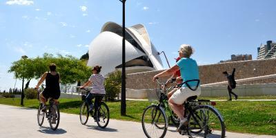 ASOCIACIÓN GUIAS OFICIALES DE TURISMO DE LA COMUNIDAD VALENCIANA-Visita en bicicleta por Valencia-Bike tour in Valencia-Visita en bicicleta per València