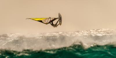 AIP LANGUAGE INSTITUTE-Curso de Windsurf + Español-Windsurfing Course + Spanish-Curs de *Windsurf + Español