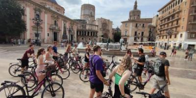 DOYOUBIKE-Alquiler de Bicicletas-Rental Bikes-Lloguer de Bicicletes