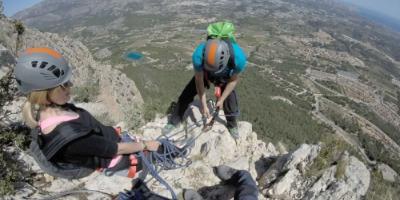 XABIA ACTIVA-Asciende y explora las vías ferratas por cumbres mediterráneas-Climb and explore through ferrata tracks on Mediterranean summits-Puja i explora les vies ferrades per cims mediterranis