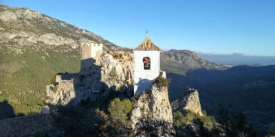 ALI-OLI TOURS-Guadalest y Fuentes del Algar-Guadalest and Algar springs-Guadalest i fonts del algar