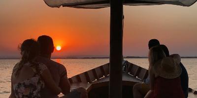 Visit Albufera-Paseo guiado con barca con puesta de sol en l'Albufera-Guided boat tour with sunset in l'Albufera-Passeig guiat amb barca amb posta de sol en l'Albufera