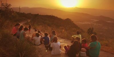 La Saria Turismo-Buscadores de puestas de sol: El Cabeço de Mariola-In search of the sunset: El Cabeço de Mariola-Buscadors de postes de Sol: el Cabeçó de Mariola