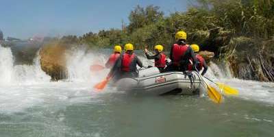 Sargantana Aventura-Rafting por el río Mijares-Rafting on the river Mijares-Ràfting pel riu Millars