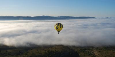 TOTGLOBO-Vuelos en globo por la Sierra de Mariola-Balloon flights in Sierra de Mariola-Vols en globus per la Serra de Mariola