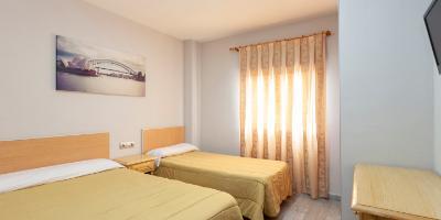 El Puig with Olympia Ronda Hostel
