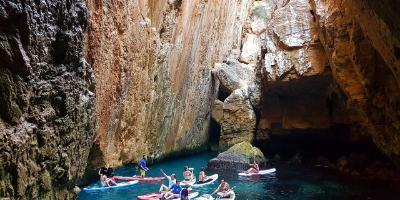 Paddleboarding or kayaking in Cueva de los Peces
