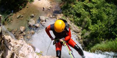 Water canyoning